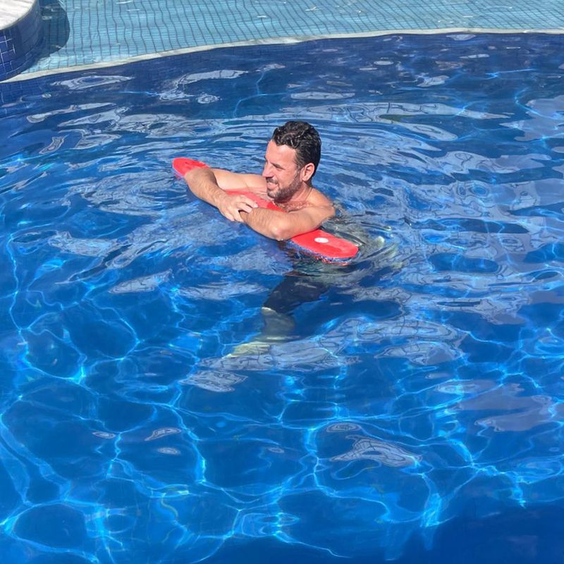 kap-float-vermelho-azul
